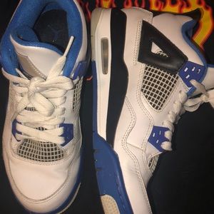 Jordan 4